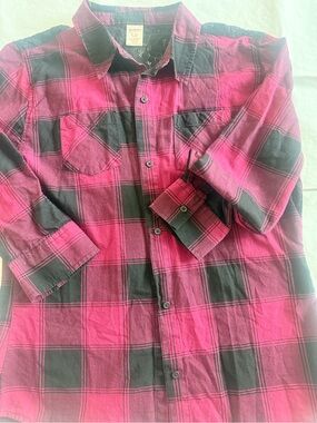 Arizona Jean Company Pink & Black Plaid Button-Down Shirt